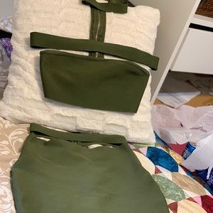 Tic Toc different skirt and top small